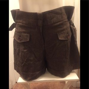 Trina Turk Shorts Size 10 Brand New with Fastener